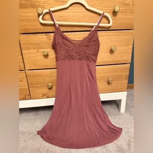 Lace Detail Nightie w/ Velvet Straps. XS.